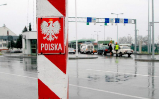 Із 30 березня Польща змінює правила в’їзду: що слід знати