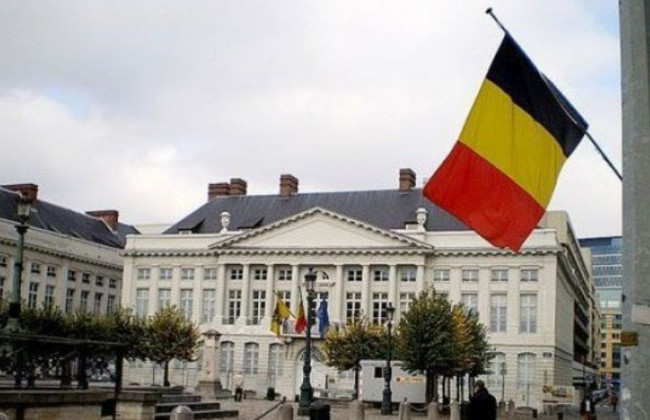 Бельгийский суд обязал правительство снять все коронавирусные ограничения