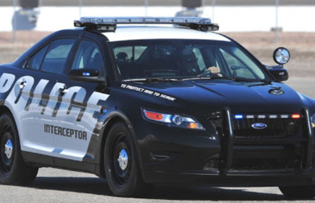 На украинских дорогах появятся сотни полицейских машин из США