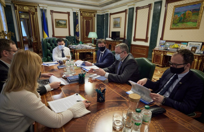 Зеленский рассказал Байдену о грядущей судебной реформе и реформе КСУ