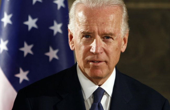 Байден проведет первый разговор с Зеленским