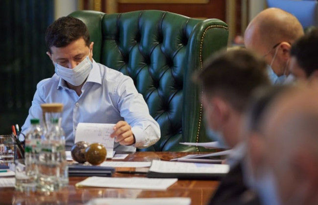 Зеленський увів у дію рішення РНБО про застосування санкцій