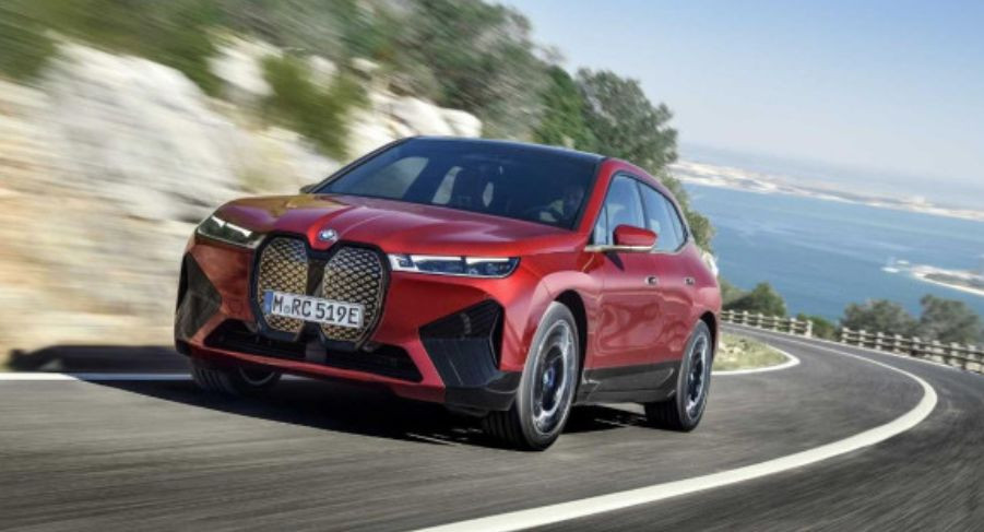 BMW iX получит спортивную версию
