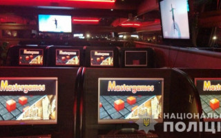 В Винницкой области в ресторане накрыли подпольное казино, фото