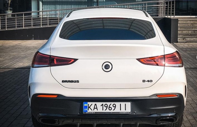 В Киеве заметили редкий Mercedes Brabus