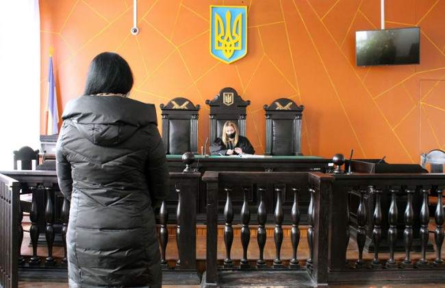 Суд розглянув справи відносно двох сестер, які звинувачували одна одну в домашньому насильстві