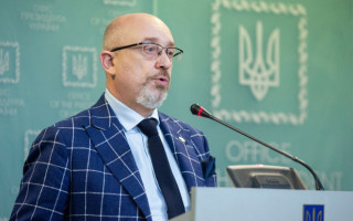 Нет доверия: украинская делегация в ТКГ больше не будет посещать Минск для переговоров