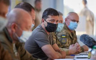 Обострение на Донбассе: Зеленский планирует 8 апреля поехать на восток Украины