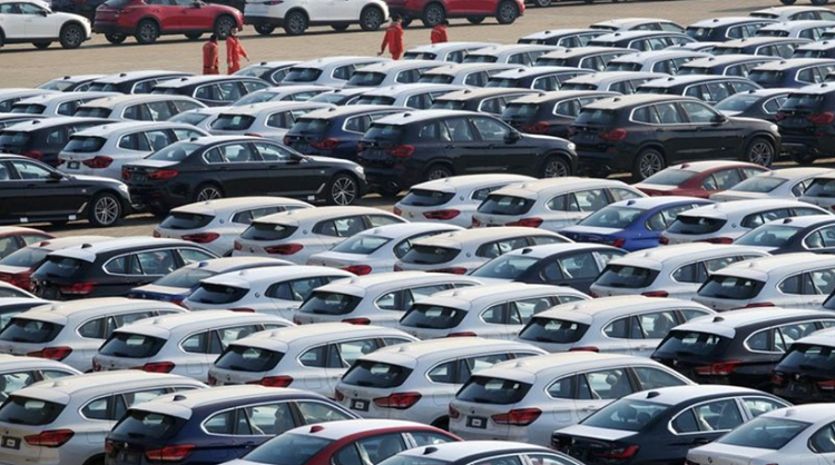 Продажи автомобилей в Китае выросли на 75%