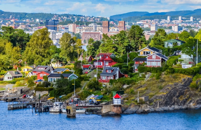 Полиция сообщила, что тело мужчины было найдено после того, как он пролежал в норвежской квартире девять лет