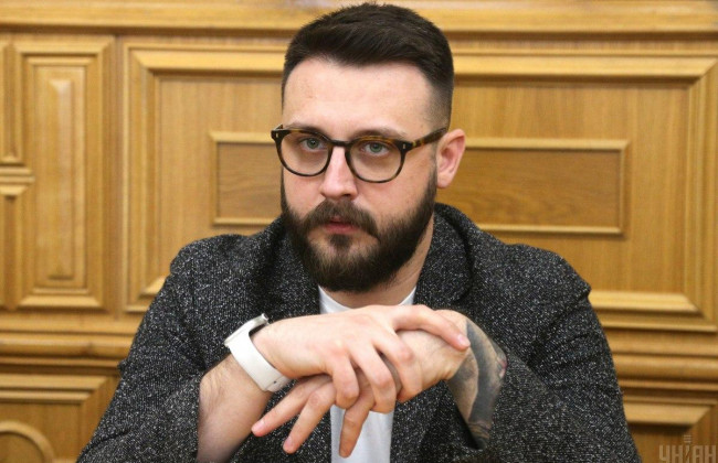 Украинцам рекомендуют переходить на ID-карты