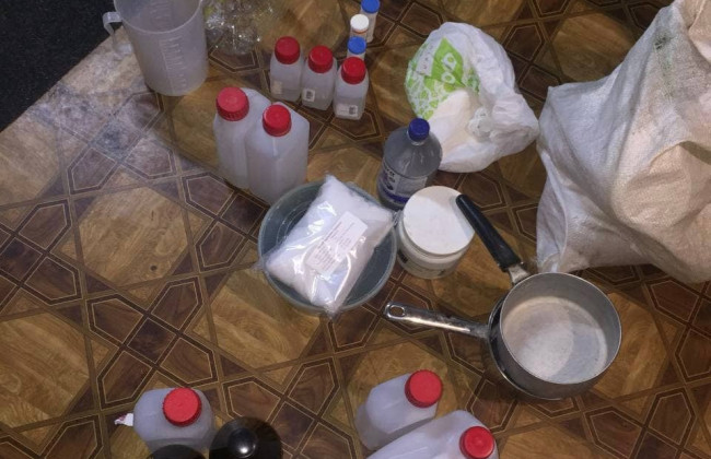 Затримали київського поліцейського за продаж наркотиків