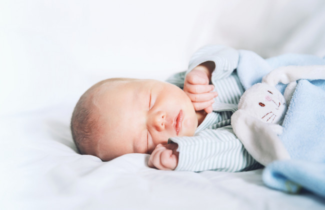 Як зареєструвати новонародженого, фізично не відвідуючи відділ ДРАЦС: роз’яснення