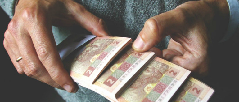 В Харьковской области работники почты украли у пенсионеров полмиллиона гривен