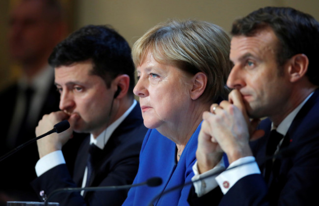 Зеленский и Макрон проведут видеовстречу с Меркель