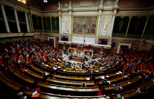 Во Франции половые отношения с детьми и подростками до 15 лет приравняли к изнасилованию