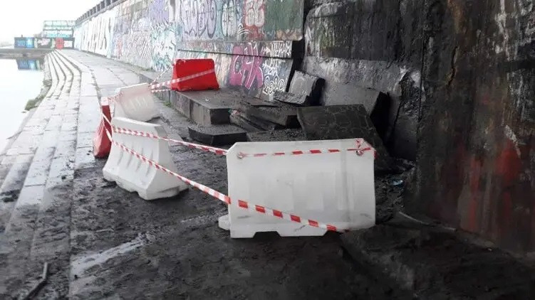 В Киевавтодоре прокомментировали слухи об обрушении конструкции моста Метро