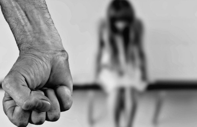 Прокуратура в апеляції відстояла вирок зловмиснику за зґвалтування неповнолітньої