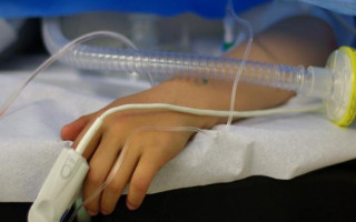 Умерла 11-летняя девочка с COVID-19: родители обвиняют врачей