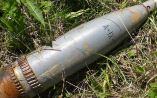 Вибухонебезпечна знахідка в під'їзді: виявлено 2 артснаряди