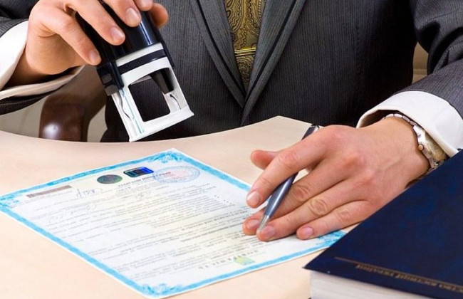 Хто має право посвідчувати заповіт