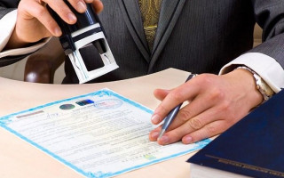Хто має право посвідчувати заповіт