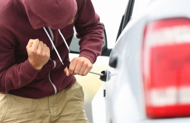 В Киеве мужчина угнал автомобиль «из-за Путина»: подробности и видео