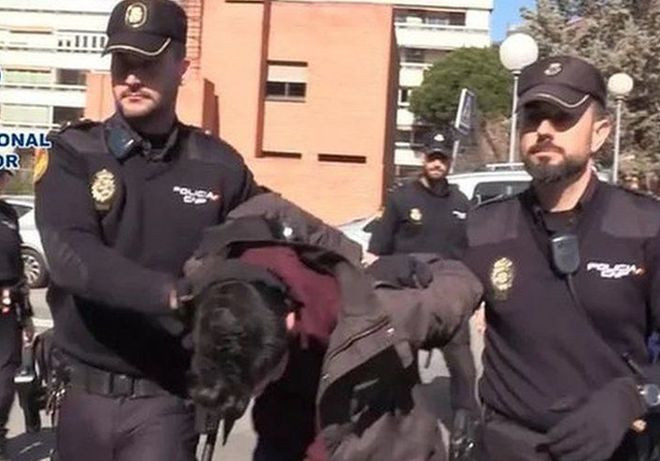 Мужчина предстал перед судом в Мадриде за «убийство и съедение своей матери»