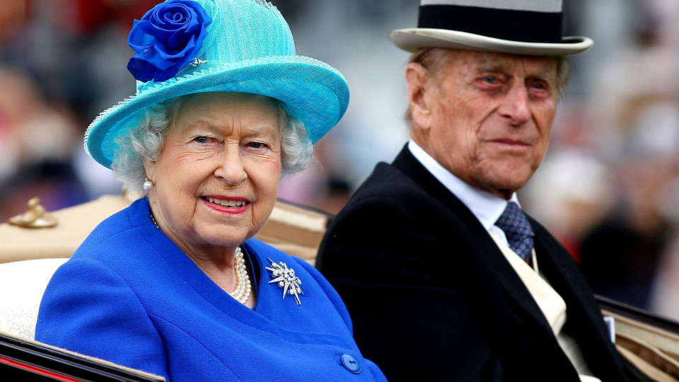 Королева поблагодарила доброжелателей в свой первый день рождения без принца Филиппа