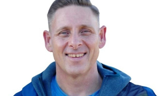 Пьяный учитель отвел учеников в стриптиз-клуб