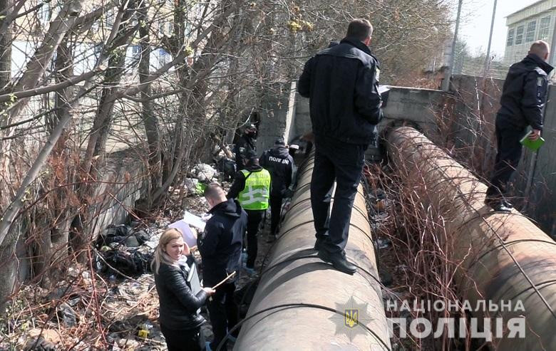 В столице нашли тело мужчины возле коллектора: подробности