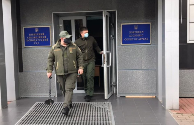 У Києві знову «мінували» будівлю суду