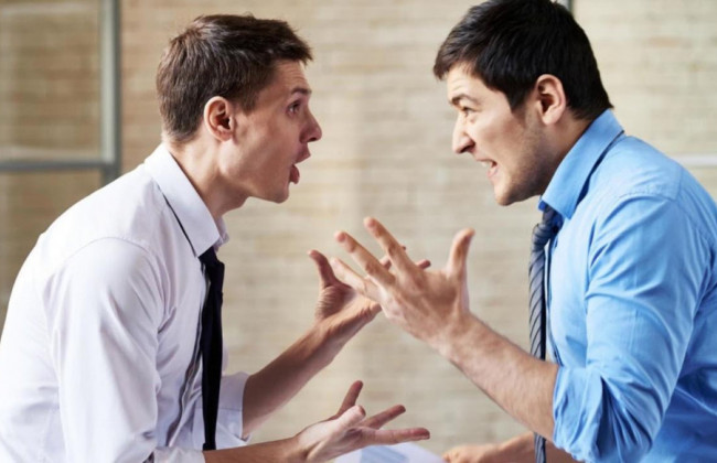 Судья и вольный слушатель поссорились в заседании из-за карантинных ограничений