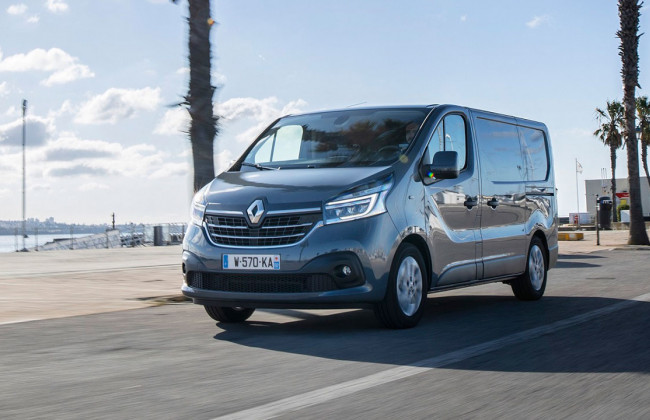 Объявлены цены на обновленный фургон Renault Trafic