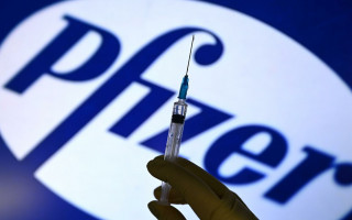 Україна отримає ще 10 мільйонів доз вакцини Pfizer до кінця року