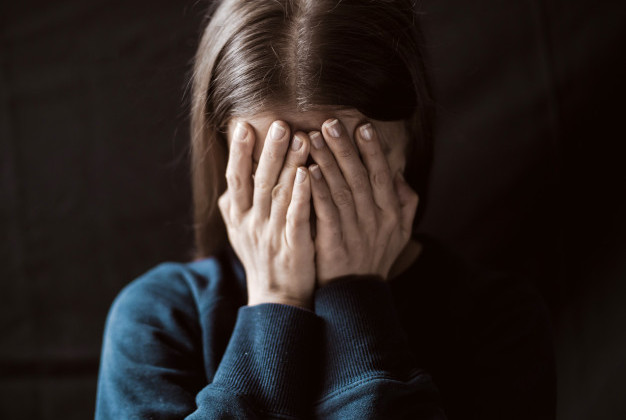 В столице мужчину подозревают в изнасиловании 15-летней дочери коллеги