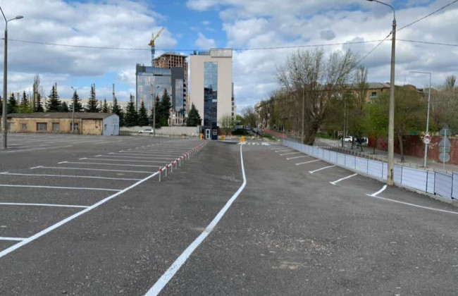 Відкрилась нова парковка біля Київського зоопарку