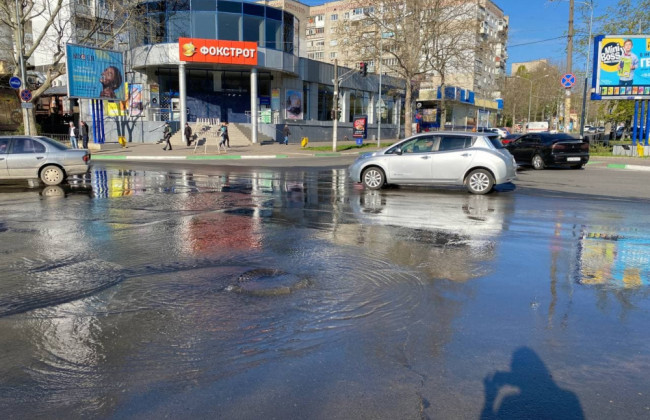 В Черноморске авария на водоканале: центр города затоплен, видео