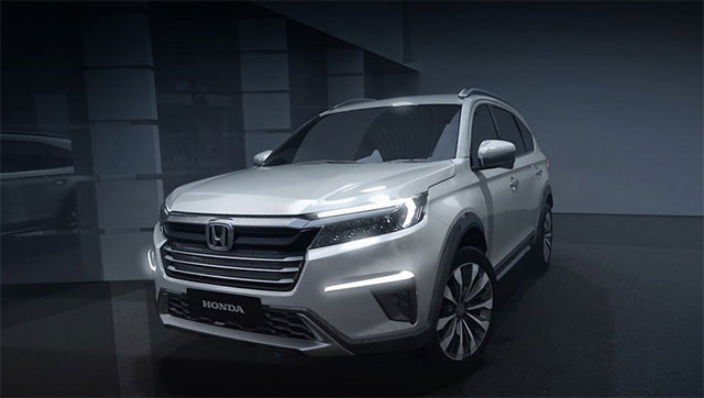 Honda представила недорогой семиместный кроссовер: фото