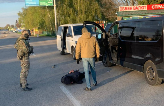 СБУ заблокувала канал нелегальних пасажирських перевезень з ОРДЛО