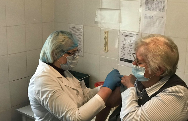 Щеплення на Київщині: майже 50% вакцинованих – люди віком від 60 років