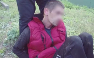 Под Киевом мужчина пытался убить полицейского и спровоцировал три аварии: видео
