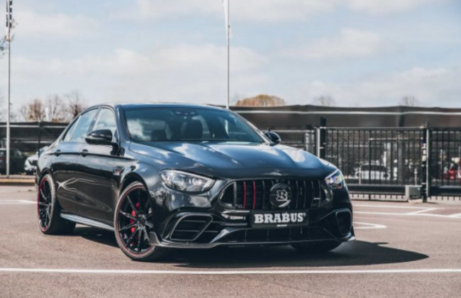 Brabus 800 «ест» суперкары на завтрак