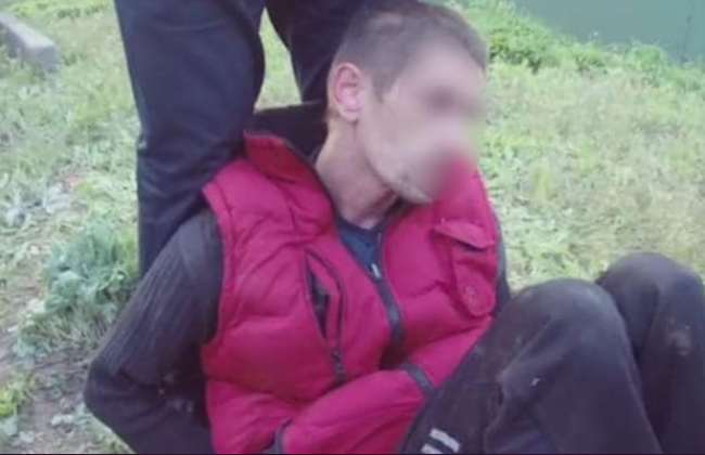 Под Киевом мужчина пытался убить полицейского и спровоцировал три аварии: видео