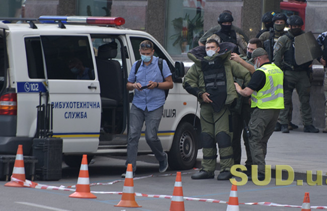 Очередное «минирование» в Киеве: взрывчатку ищут в аэропорту и ряде больниц