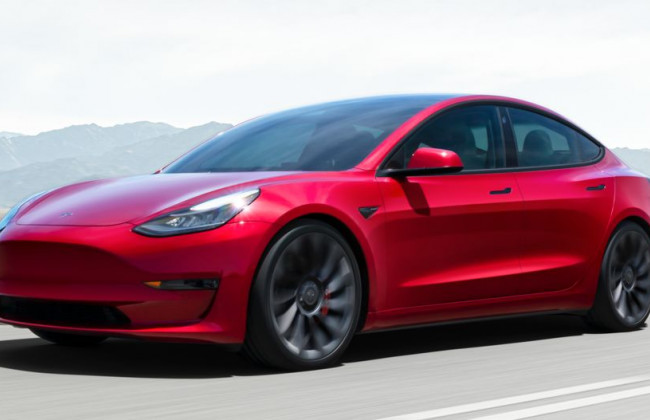 Tesla обвинили в манипулировании данными