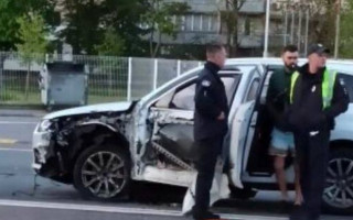 В Киеве пьяный водитель устроил серьезное ДТП и хотел подкупить копов, фото