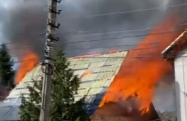 Масштабный пожар под Киевом: горел частный сектор, видео