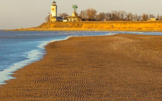 Прокуратурою повернуто у комунальну власність земельну ділянку на узбережжі Азовського моря