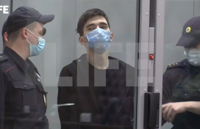 Теракт в казанской школе: стрелка арестовали на два месяца